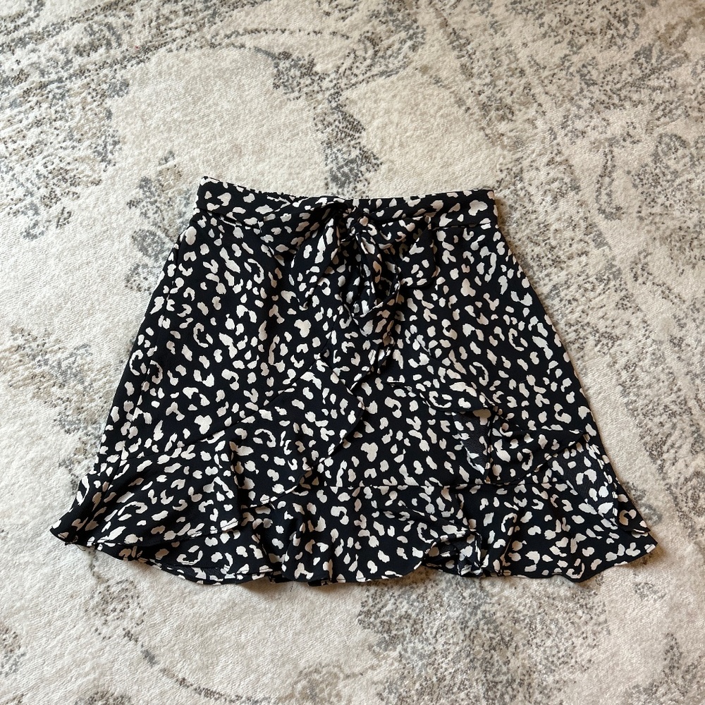 leopard print skirt